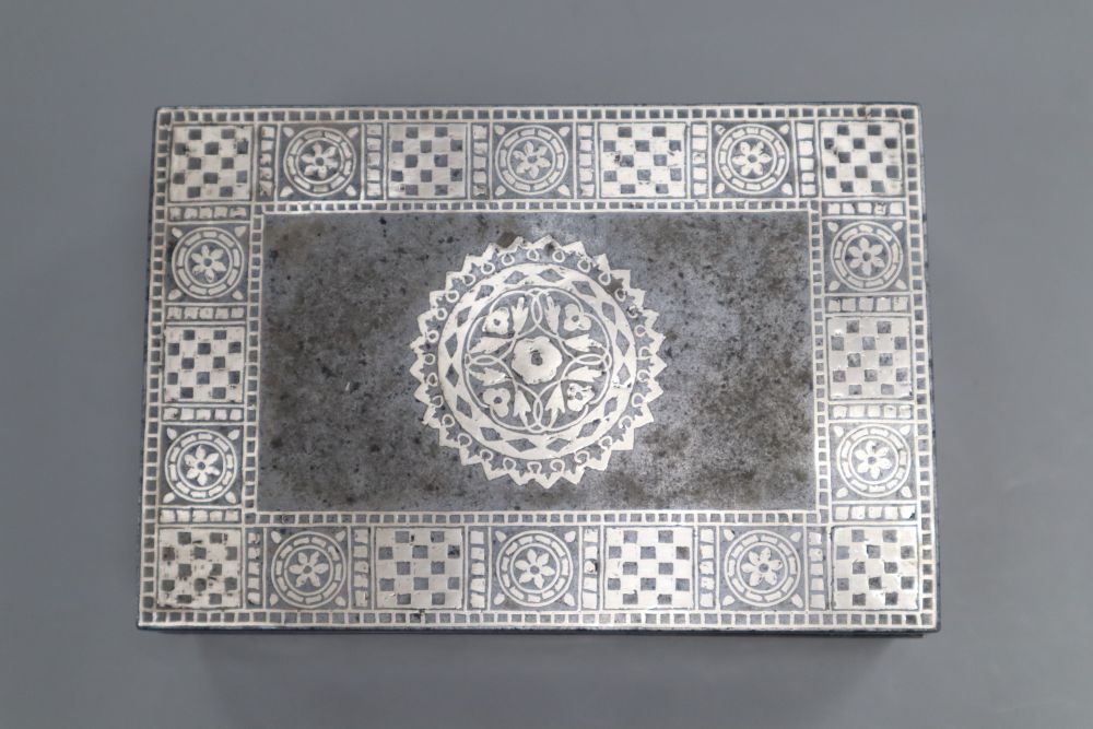 An Indian bidriware silver inlaid box, width 12cm